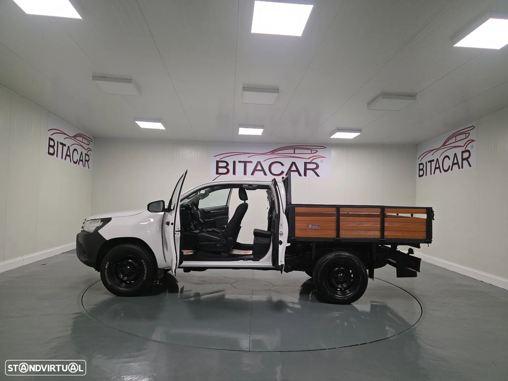 Toyota HILUX  2.4 D-4D 2WD CD - 24