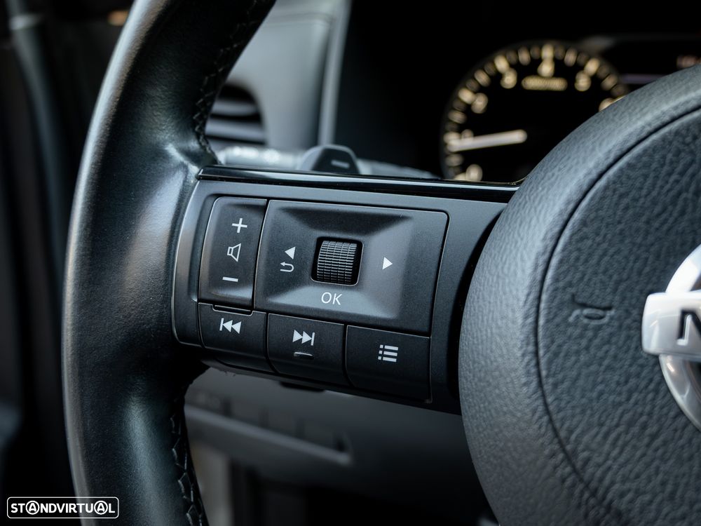Nissan Qashqai 1.3 DIG-T Acenta Xtronic - 30