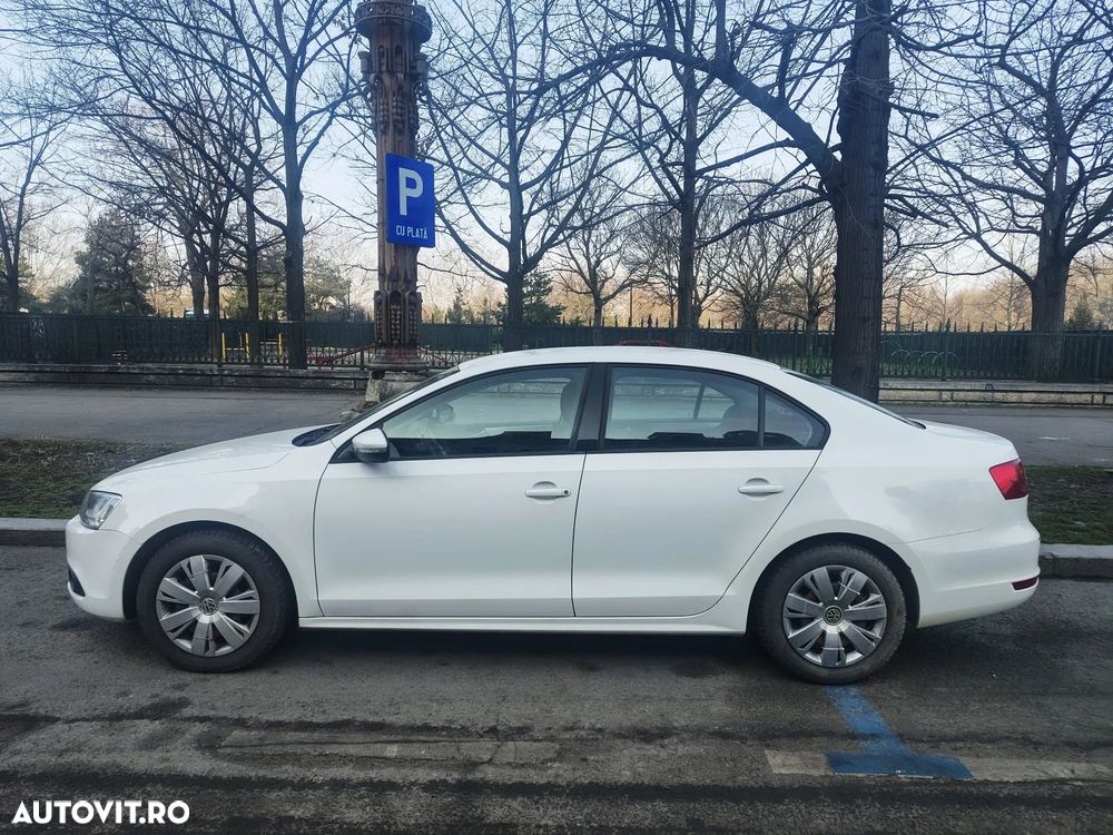 Volkswagen Jetta 1.6 TDI CR DPF Trendline - 3