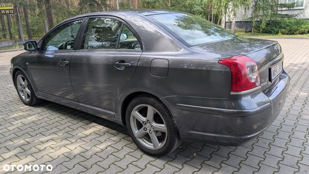 Toyota Avensis 2.2 D-CAT Prestige NAVI - 2