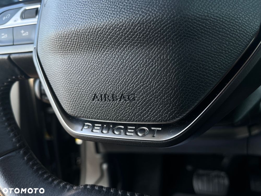 Peugeot 2008 PureTech 130 EAT8 Allure Pack - 12