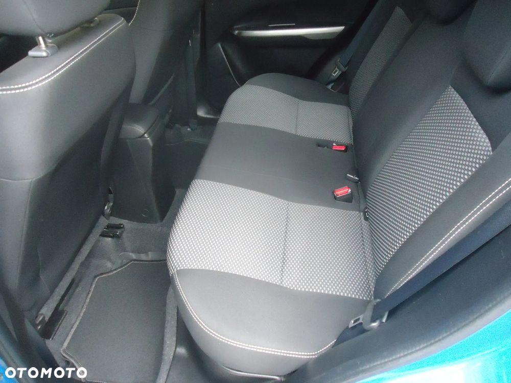 Suzuki Vitara 1.4 Boosterjet SHVS Premium 2WD - 17