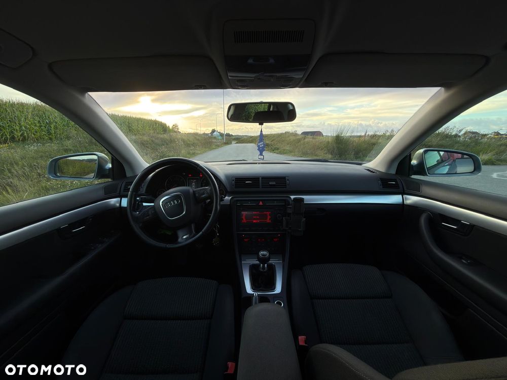 Audi A4 Limousine 2.0 TDI DPF - 19