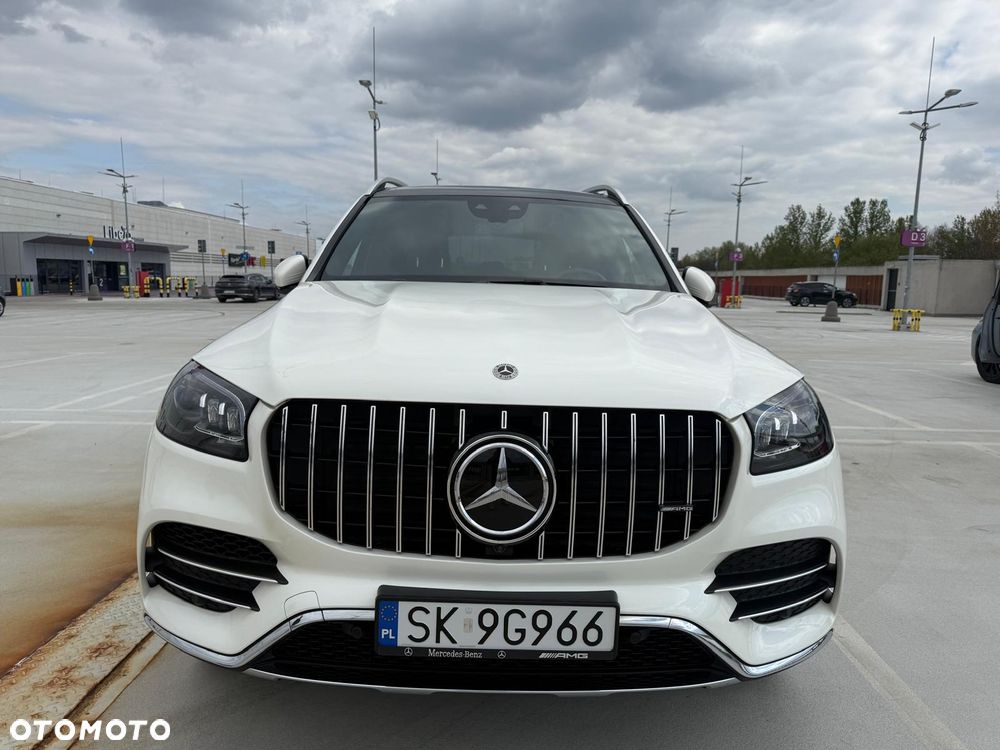 Mercedes-Benz GLS - 1