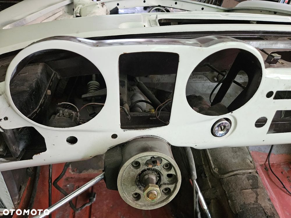 Mercedes-Benz SL ver-280 - 34