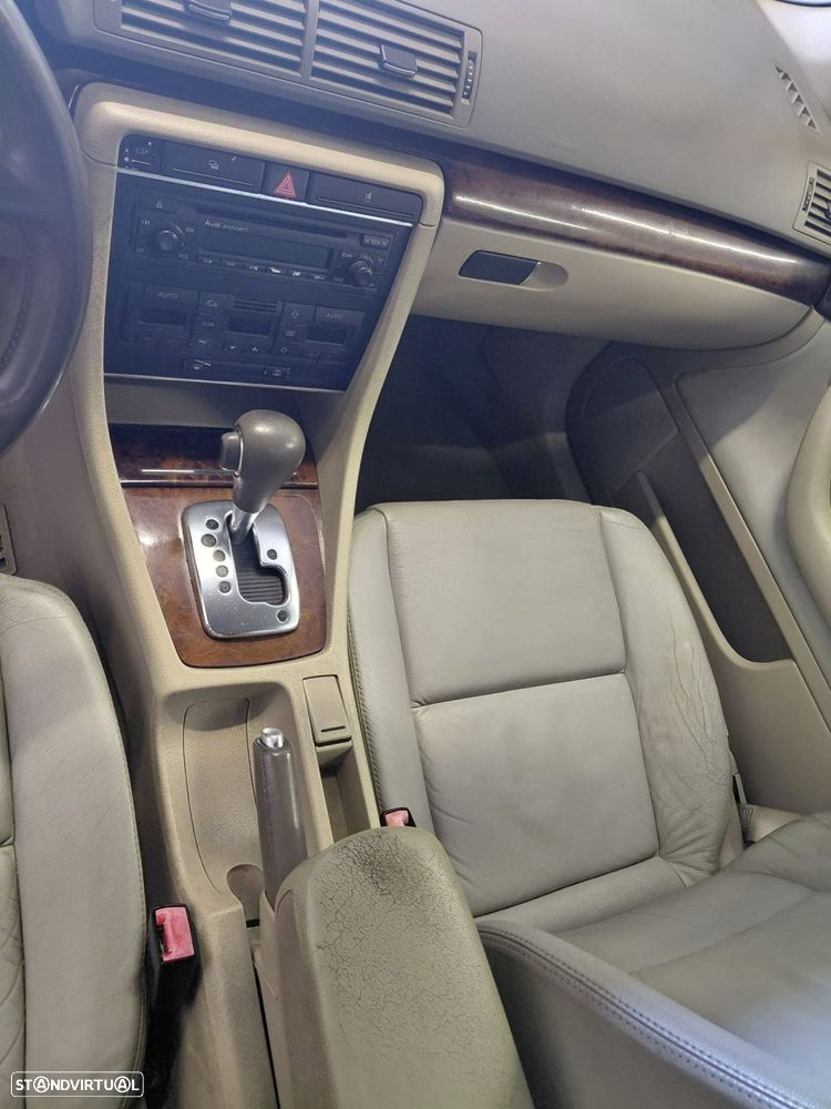 Audi A4 1.8 T Multitronic - 21