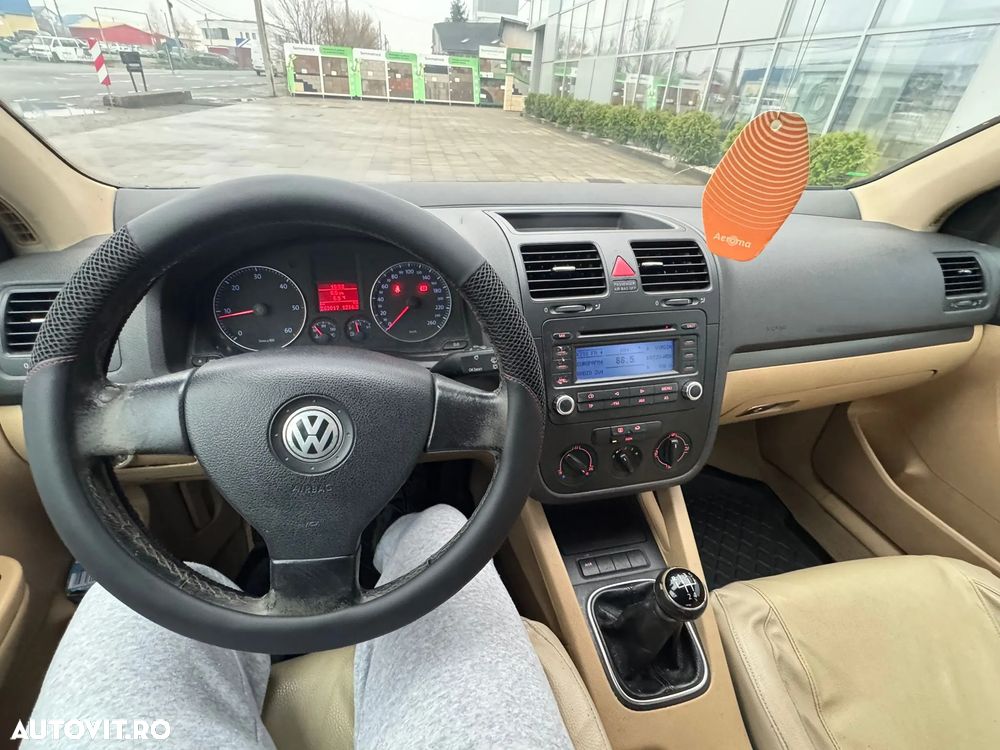Volkswagen Golf 1.9 TDI Comfortline - 9
