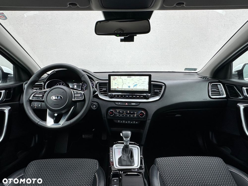 Kia XCeed 1.4 T-GDI L Business Line DCT - 17