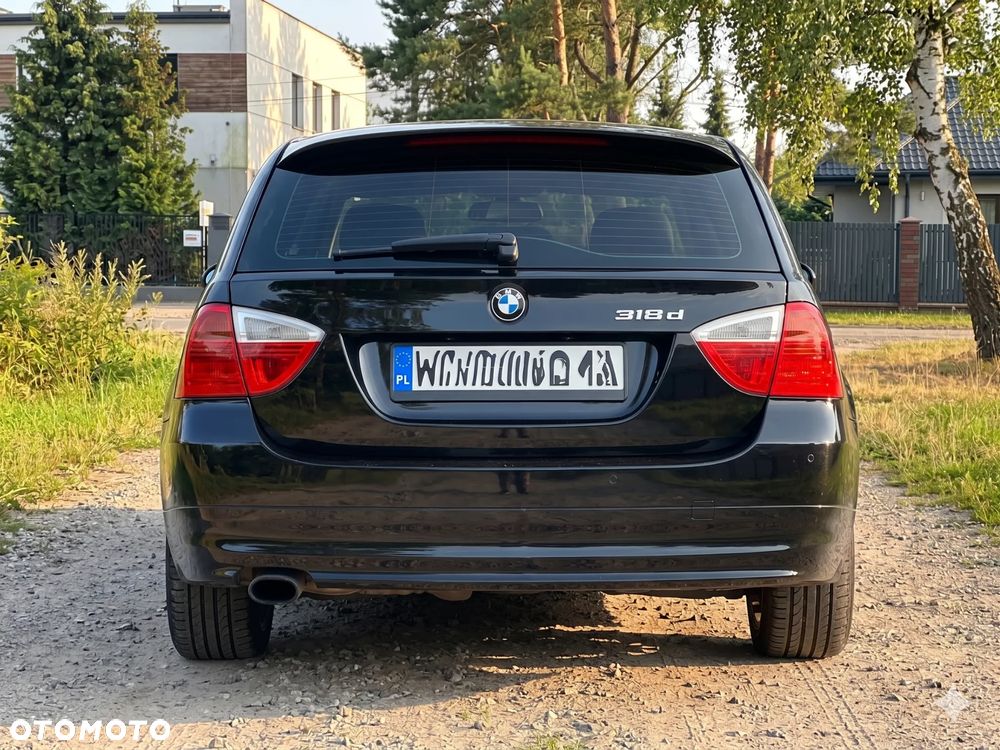 BMW Seria 3 318d DPF Edition Sport - 13
