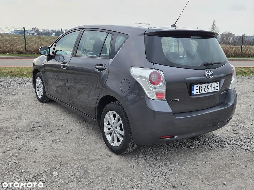 Toyota Verso 1.8 Multidrive Edition - 4