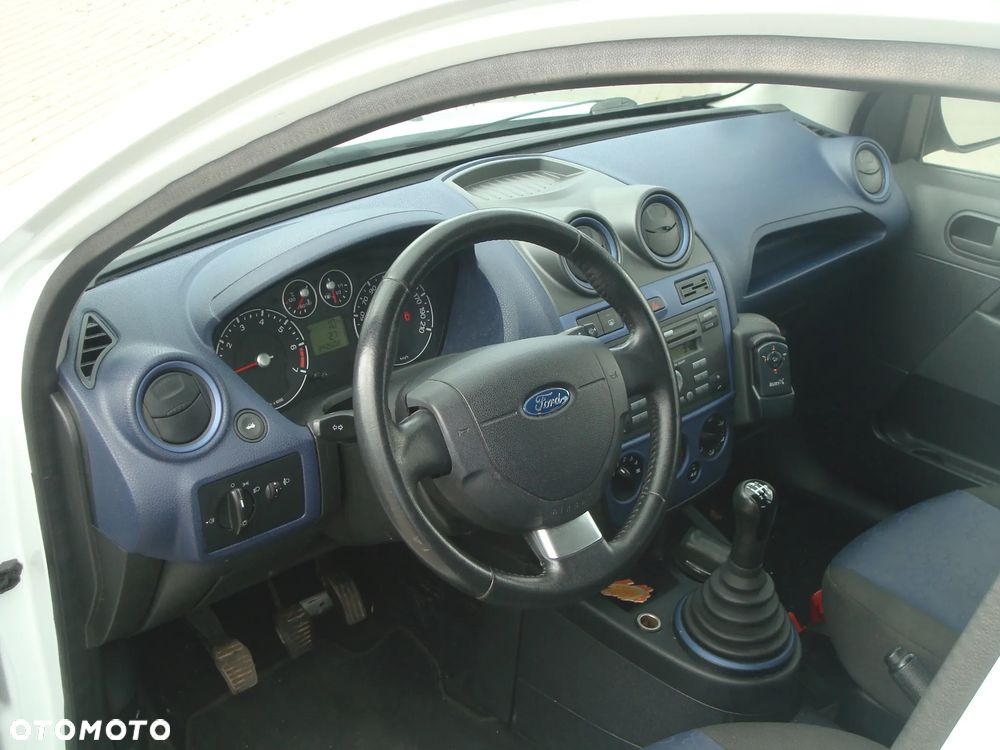 Ford Fiesta 1.25 Trend - 19