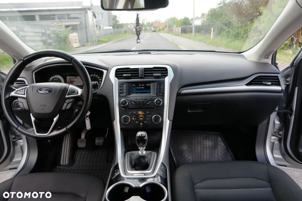 Ford Mondeo - 25