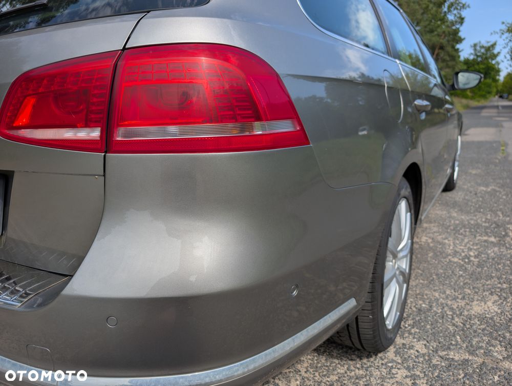 Volkswagen Passat 1.8 TSI Comfortline DSG - 24