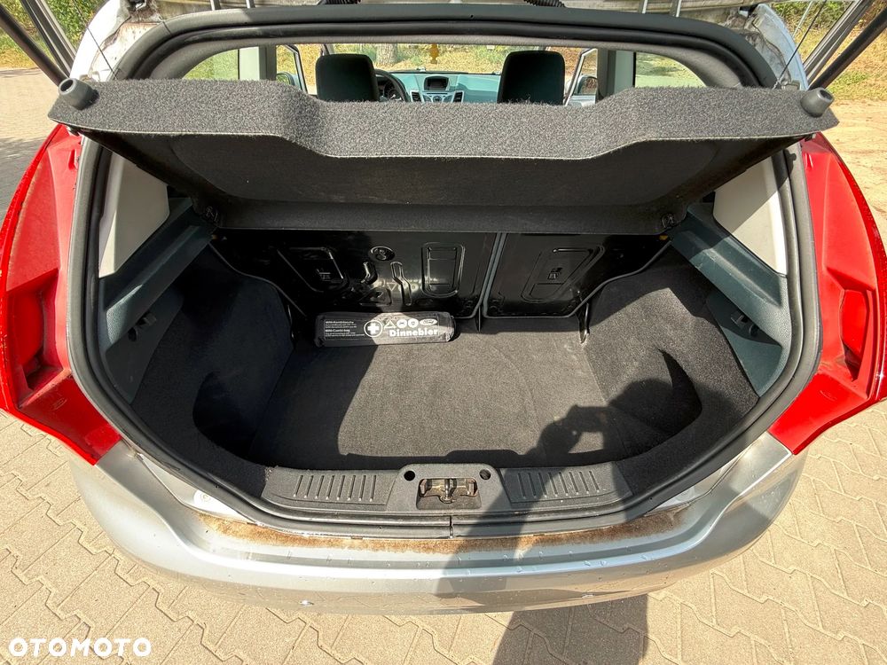 Ford Fiesta 1.25 Trend - 11