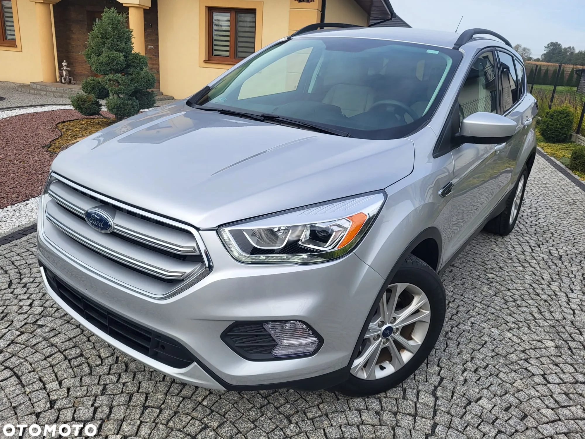 Ford Kuga - 3