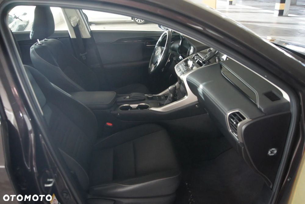 Lexus NX 200t Elegance AWD - 17