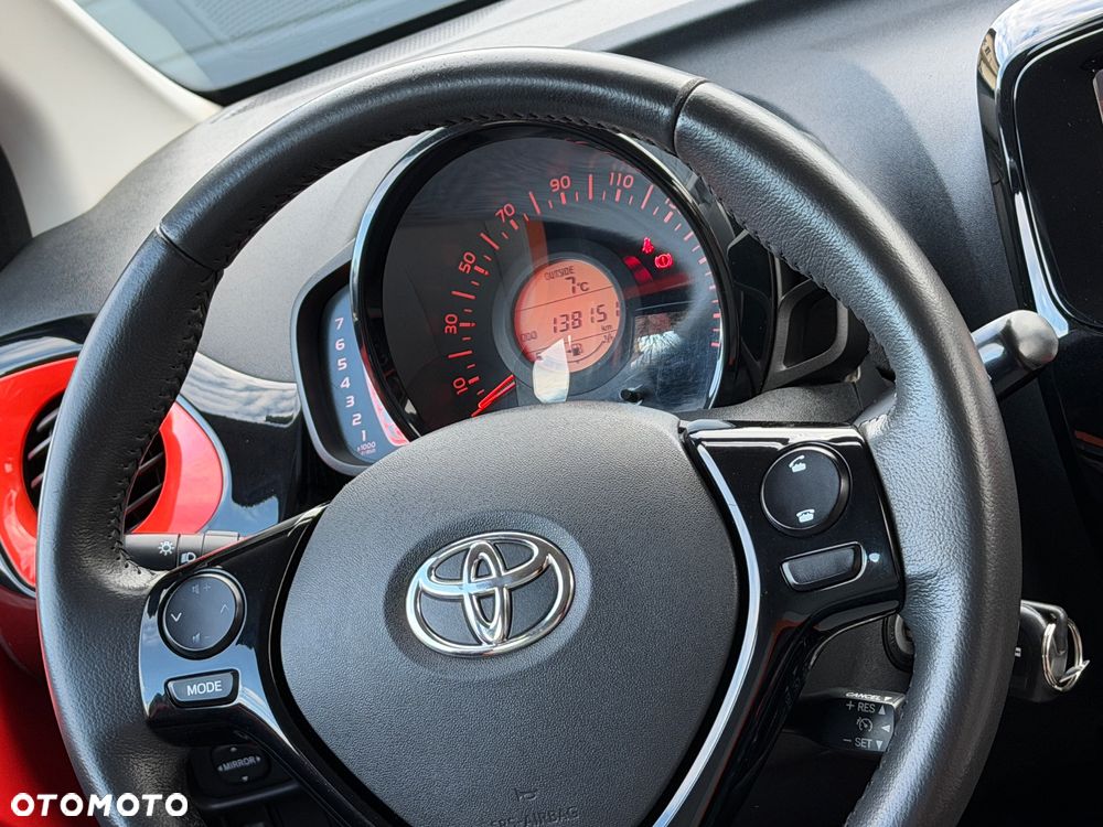 Toyota Aygo x-cite - 26
