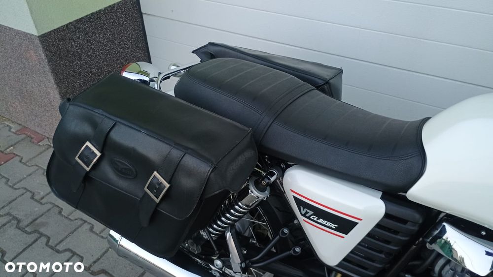 Moto Guzzi V7 - 28