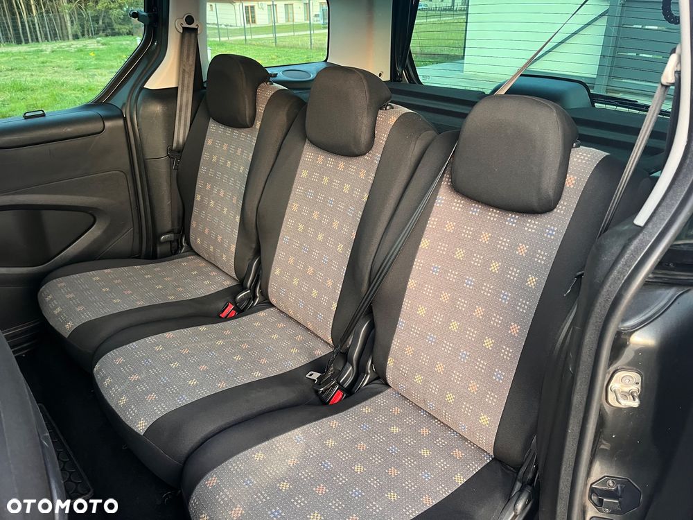 Citroën Berlingo Multispace PureTech 110 SELECTION - 17