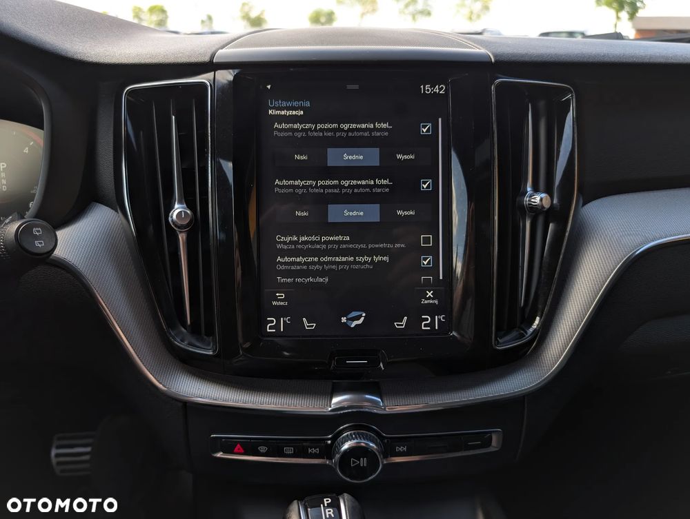 Volvo XC 60 D4 R-Design - 30