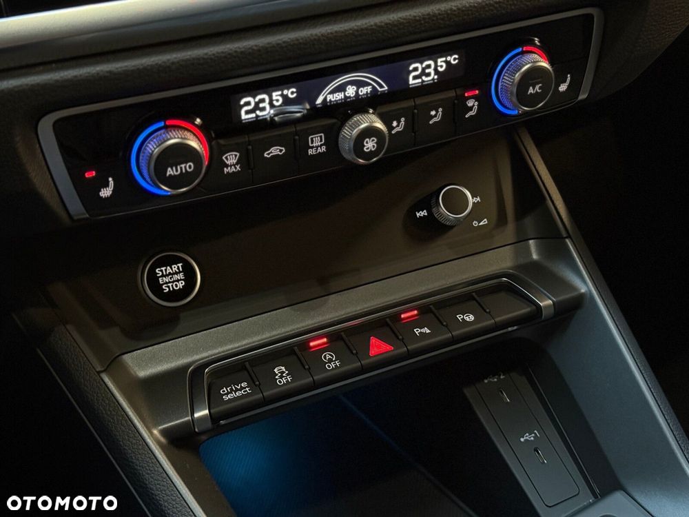 Audi Q3 Sportback - 32