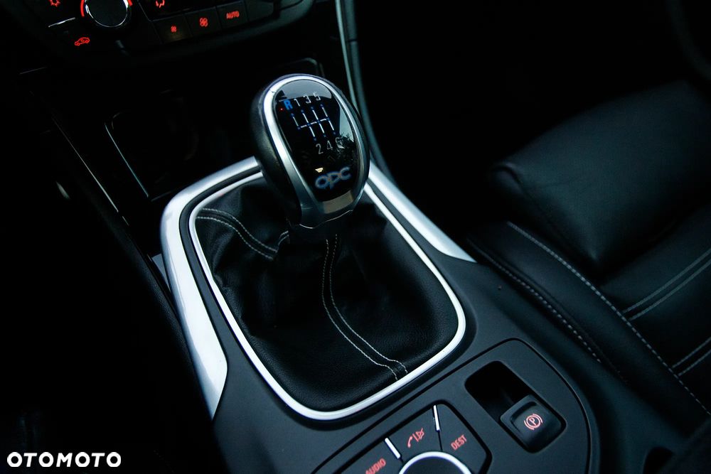 Opel Insignia 2.8 V6 Turbo 4x4 OPC - 31