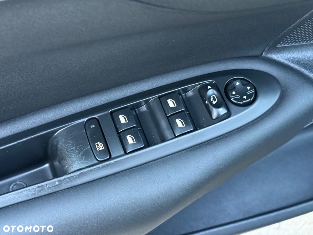 Citroën C4 VTi 120 Exclusive - 23