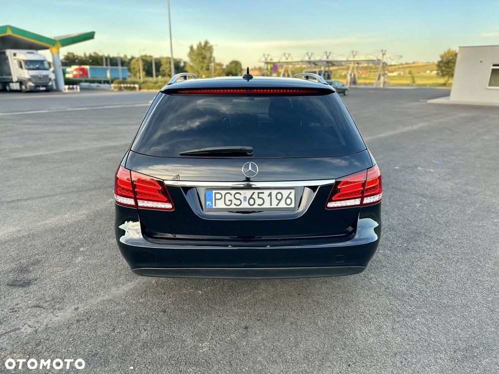 Mercedes-Benz Klasa E - 9