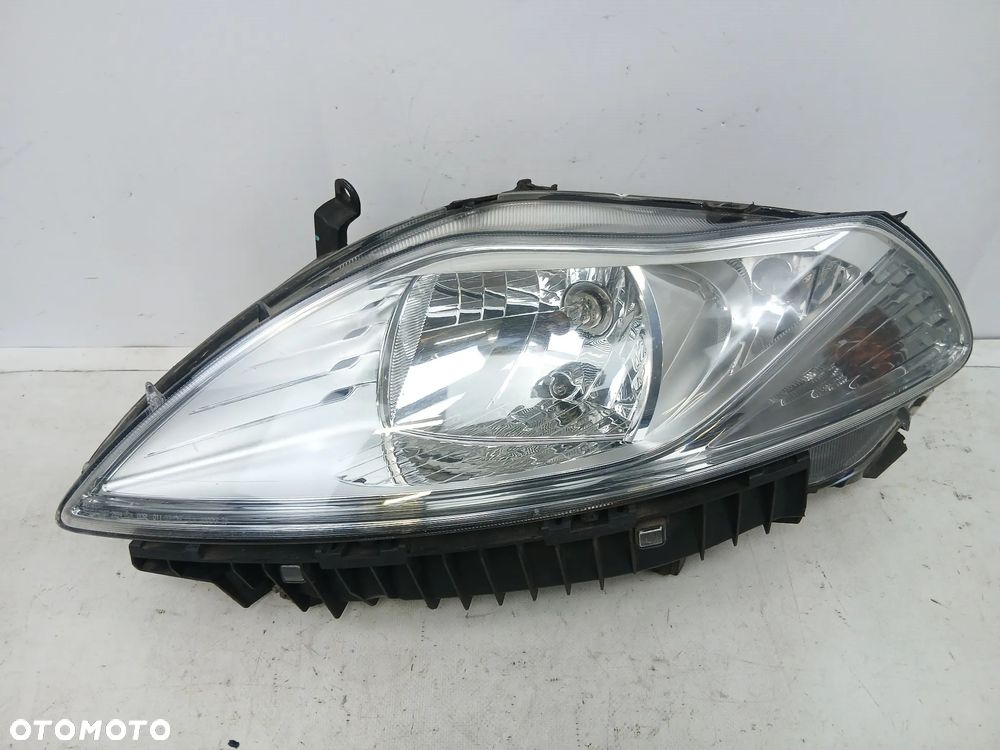 Reflektor przód przedni lewy lampa lewa Lancia Ypsilon 2011- - 1