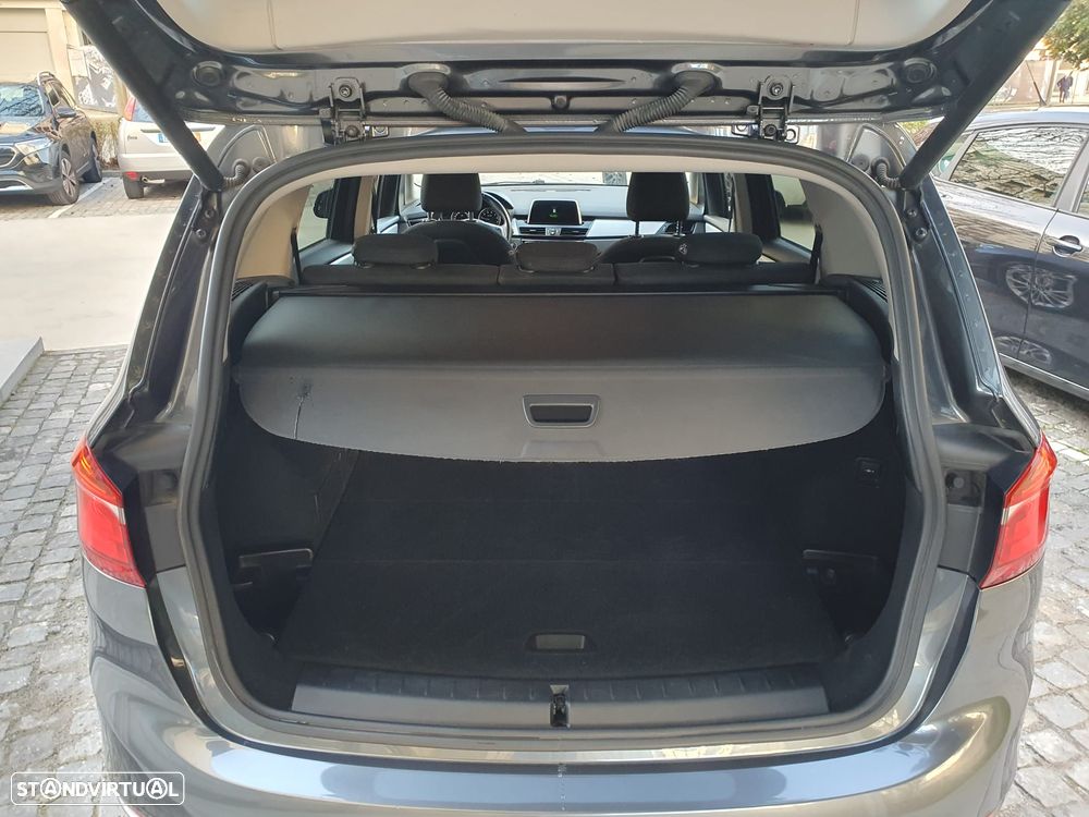 BMW 216 Gran Tourer - 17