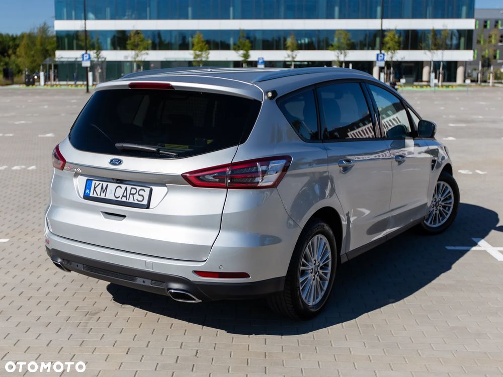 Ford S-Max - 12