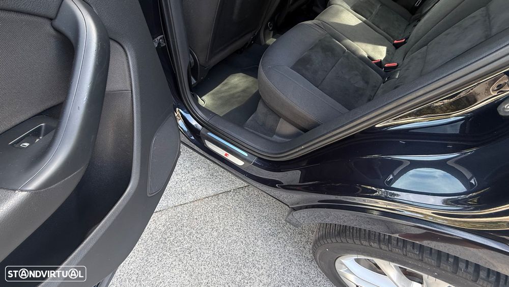 Audi Q3 2.0 TDI quattro Business Line S-line S-tronic - 18