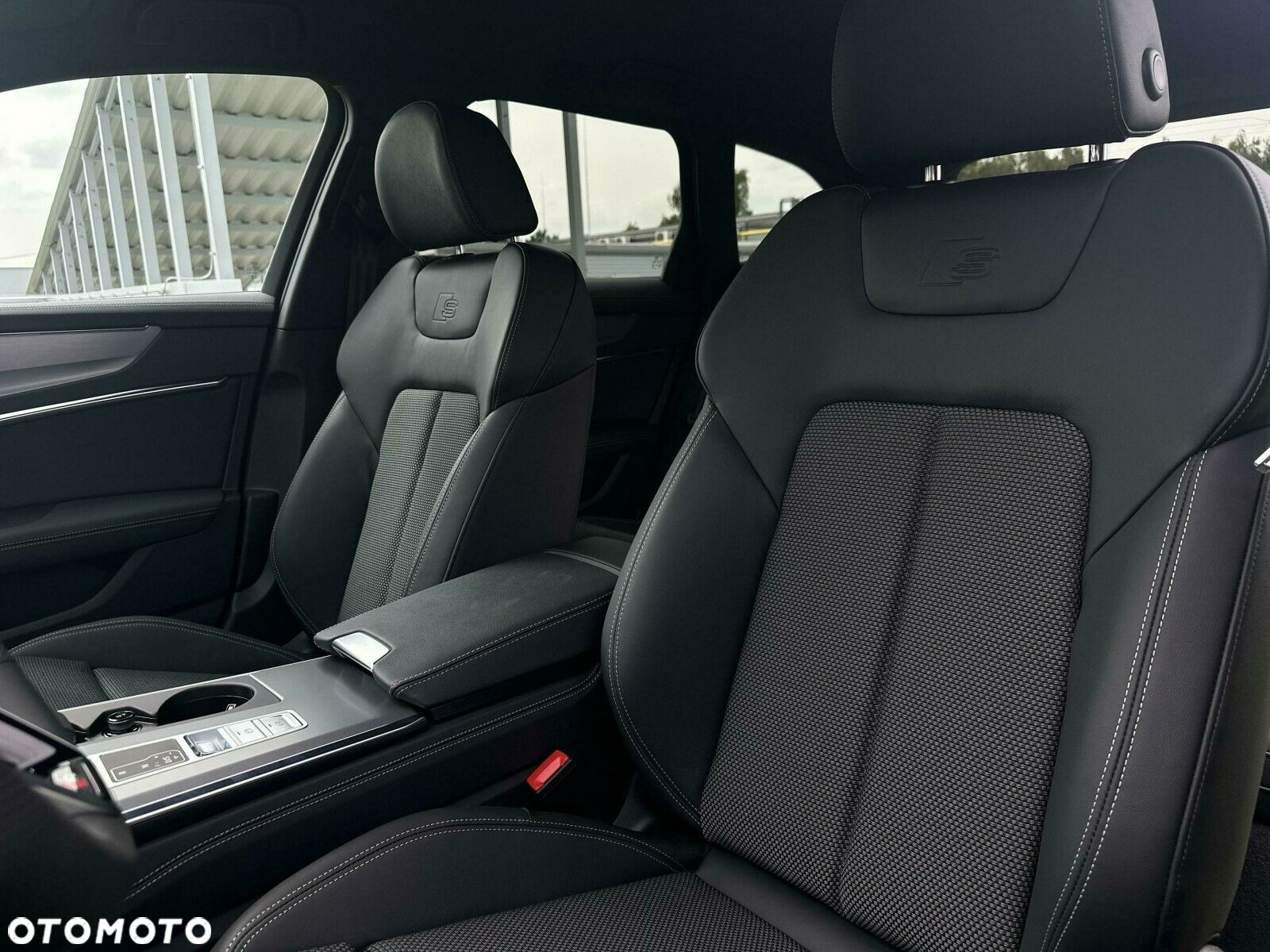Audi A6 - 12