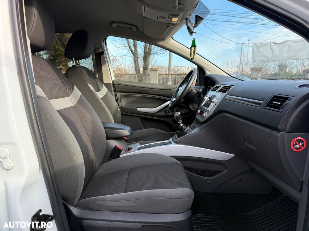 Ford Kuga 2.0 TDCi 4x4 Titanium - 18