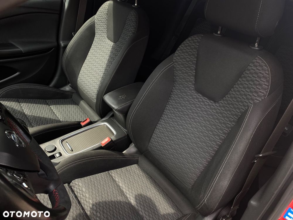 Opel Astra 1.4 Turbo Edition - 36