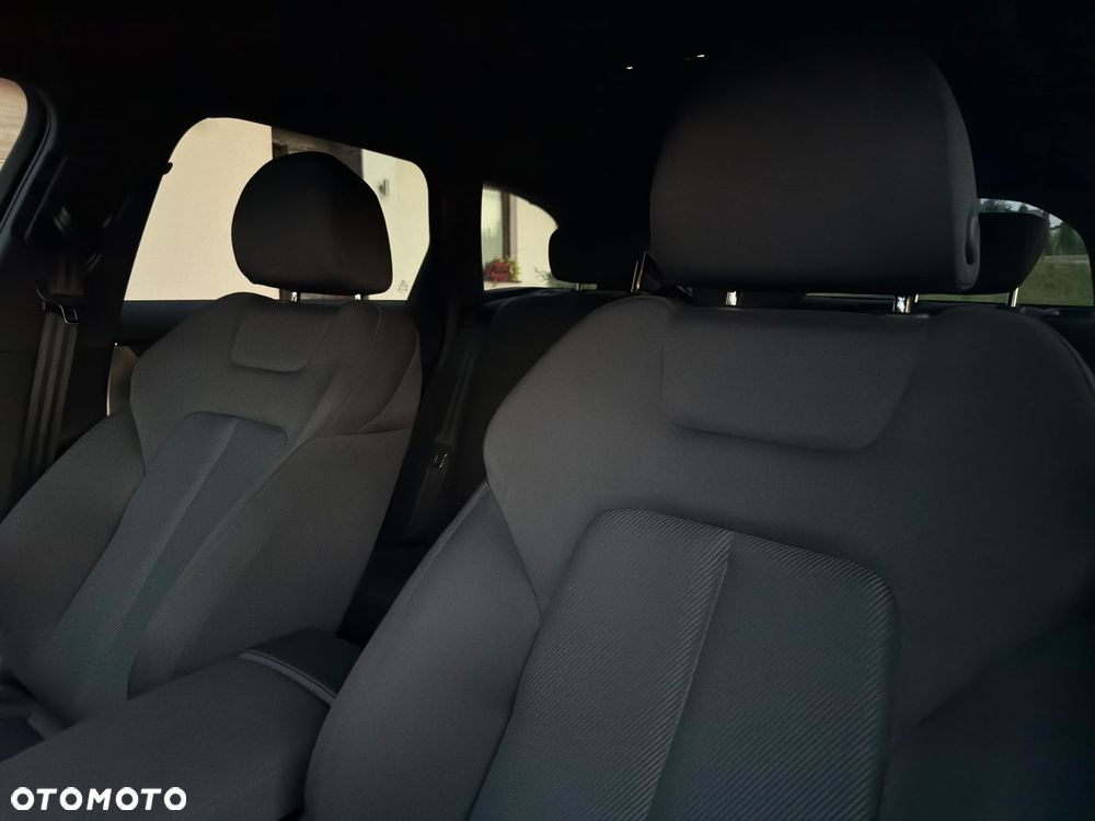 Audi A6 Avant 40 TDI quattro S tronic advanced - 37