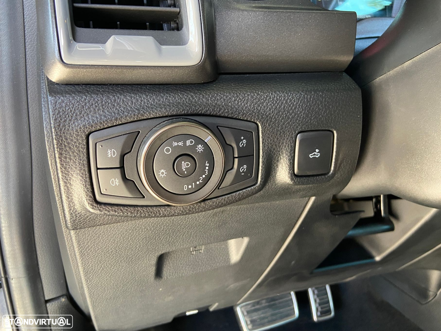 Ford Ranger 2,0 l TDCi Panther Auto Raptor - 14