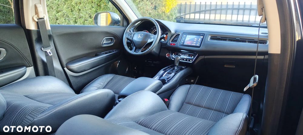 Honda HR-V 1.5 i-VTEC CVT Executive - 24