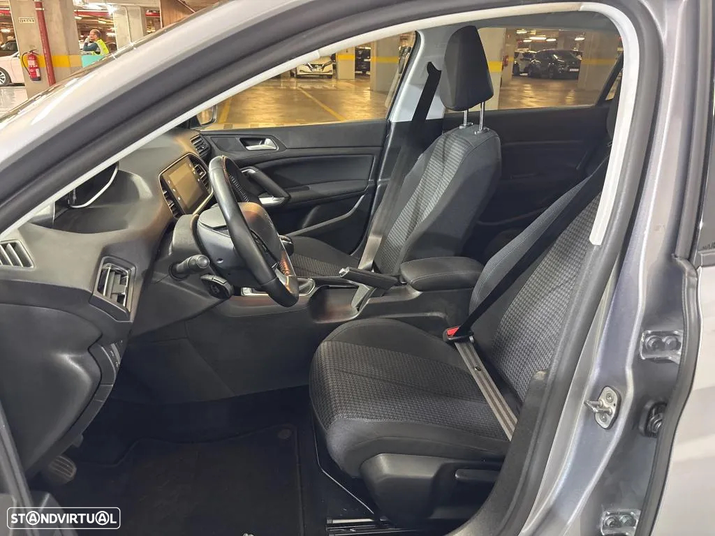 Peugeot 308 1.2 PureTech Style - 3