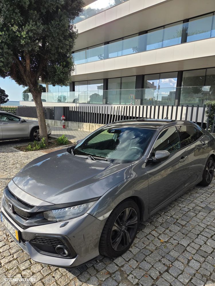 Honda Civic 1.0 i-VTEC Comfort - 1