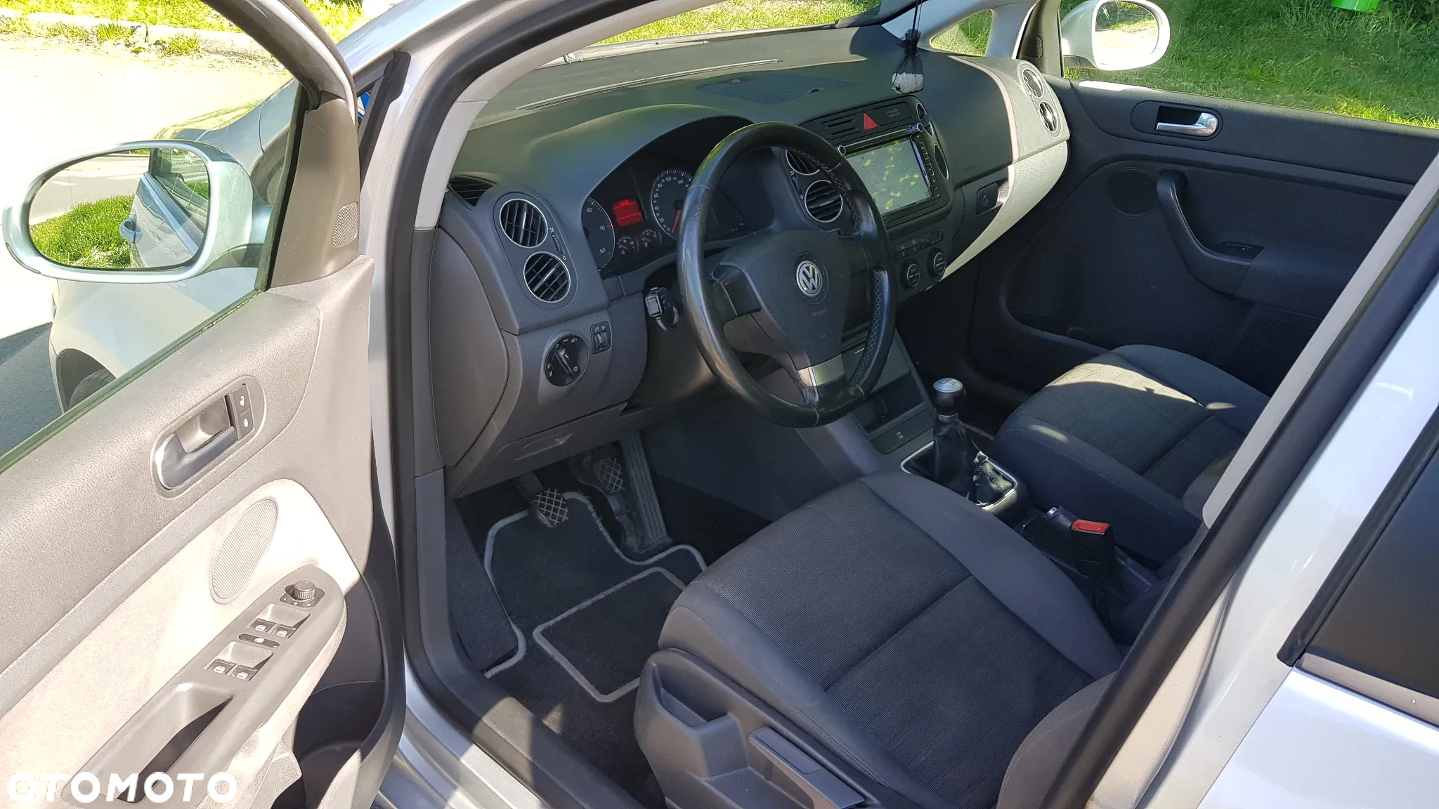 Volkswagen Golf - 4