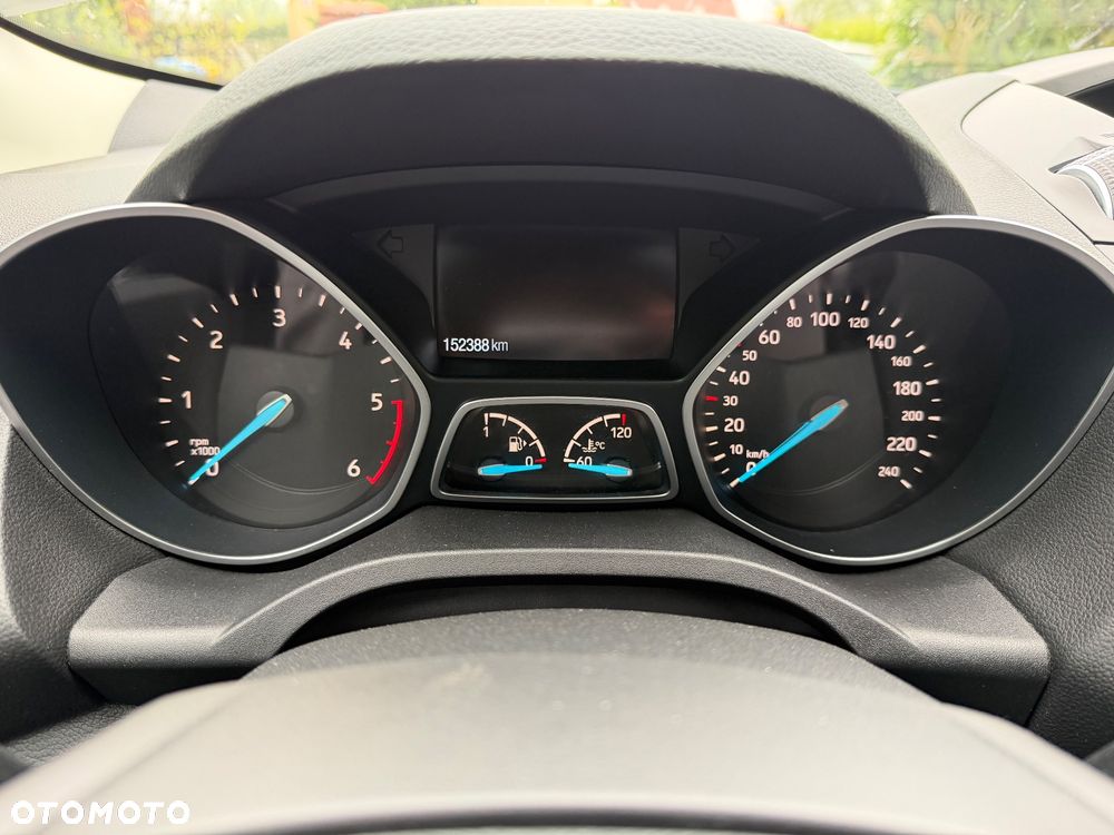 Ford Kuga - 8
