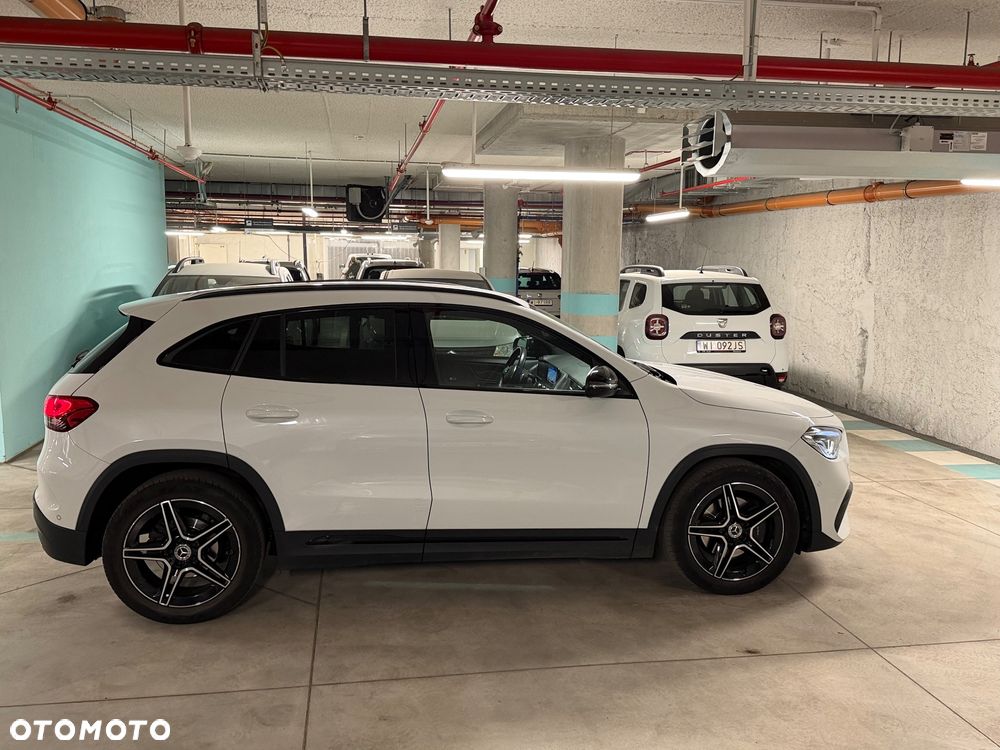 Mercedes-Benz GLA 200 AMG Line - 5