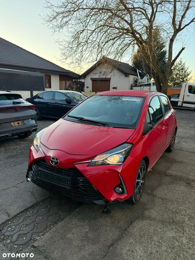 Toyota Yaris 1.5 Dynamic - 3