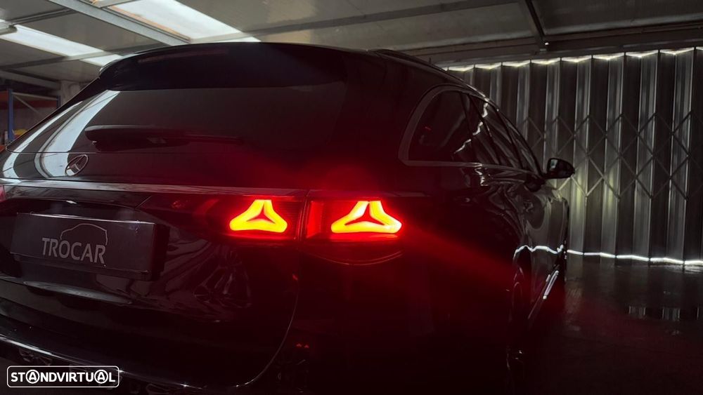 Mercedes-Benz E 300 e Avantgarde - 17