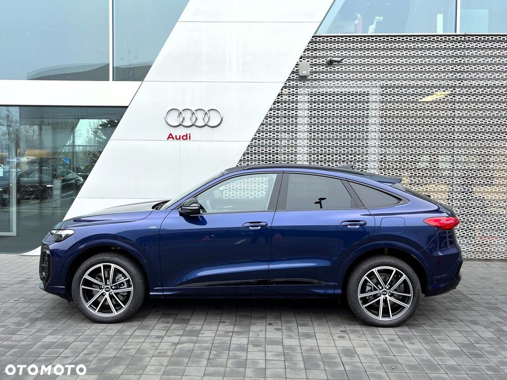 Audi Q5 Sportback - 6