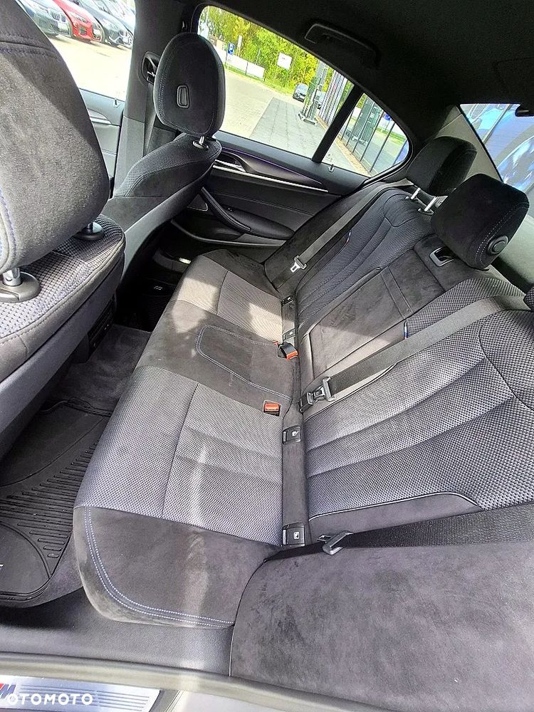 BMW Seria 5 520d xDrive - 15