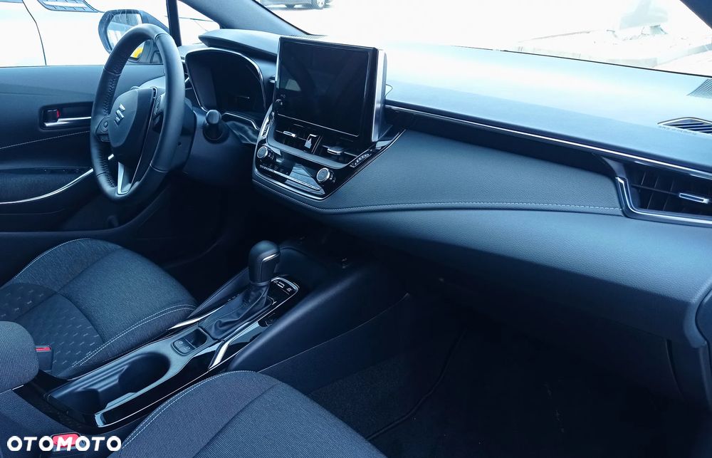Suzuki Swace 1.8 Hybrid Premium Plus CVT - 10