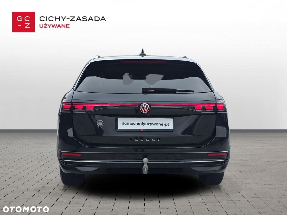Volkswagen Passat Variant 2.0 TDI EVO Elegance DSG - 5