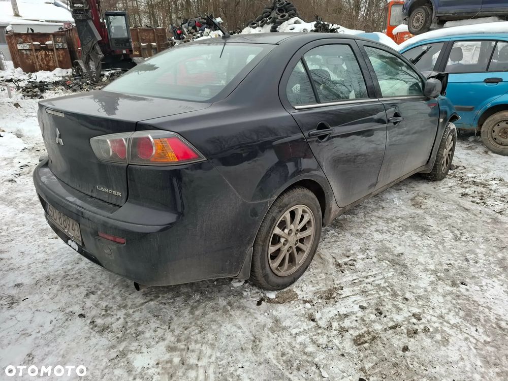 Mitsubishi Lancer - 2